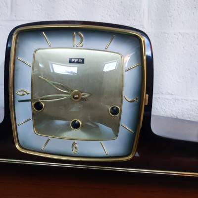 Horloge de table ancienne