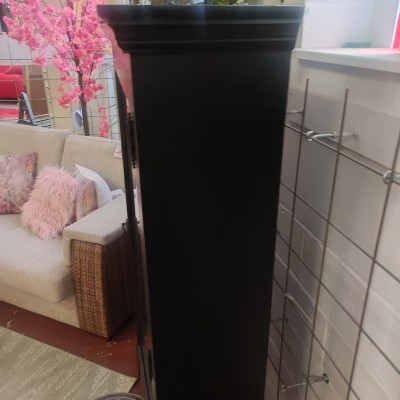 Vitrine neuve  noire moderne